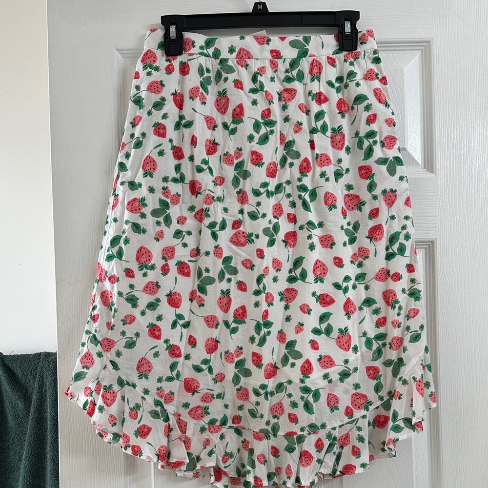 J. Crew Factory White A-Line Skirt with Pink Strawberry Print and Green Leaves - Picture 2 of 6